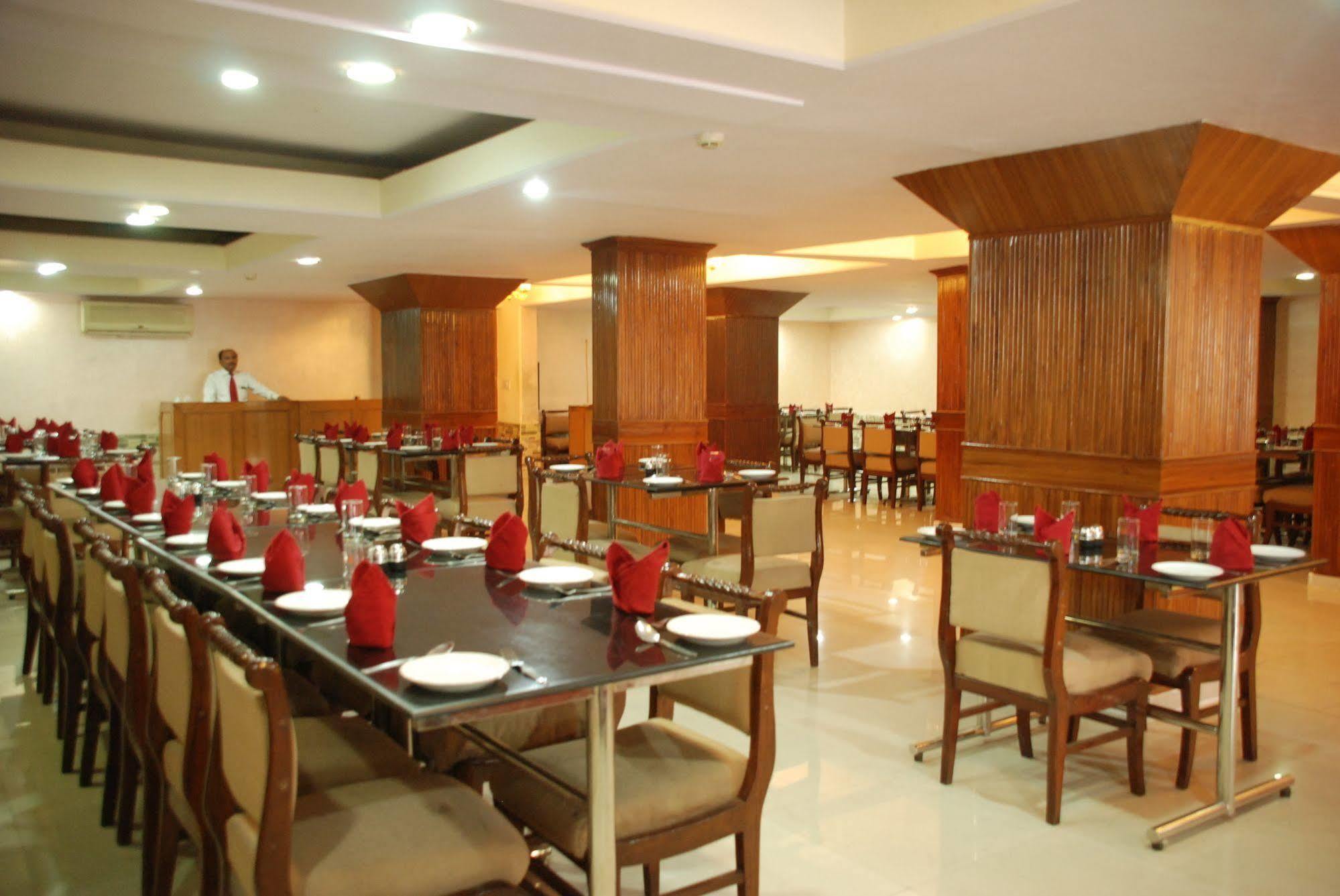 Hotel Ganga Ratan Agra  Buitenkant foto