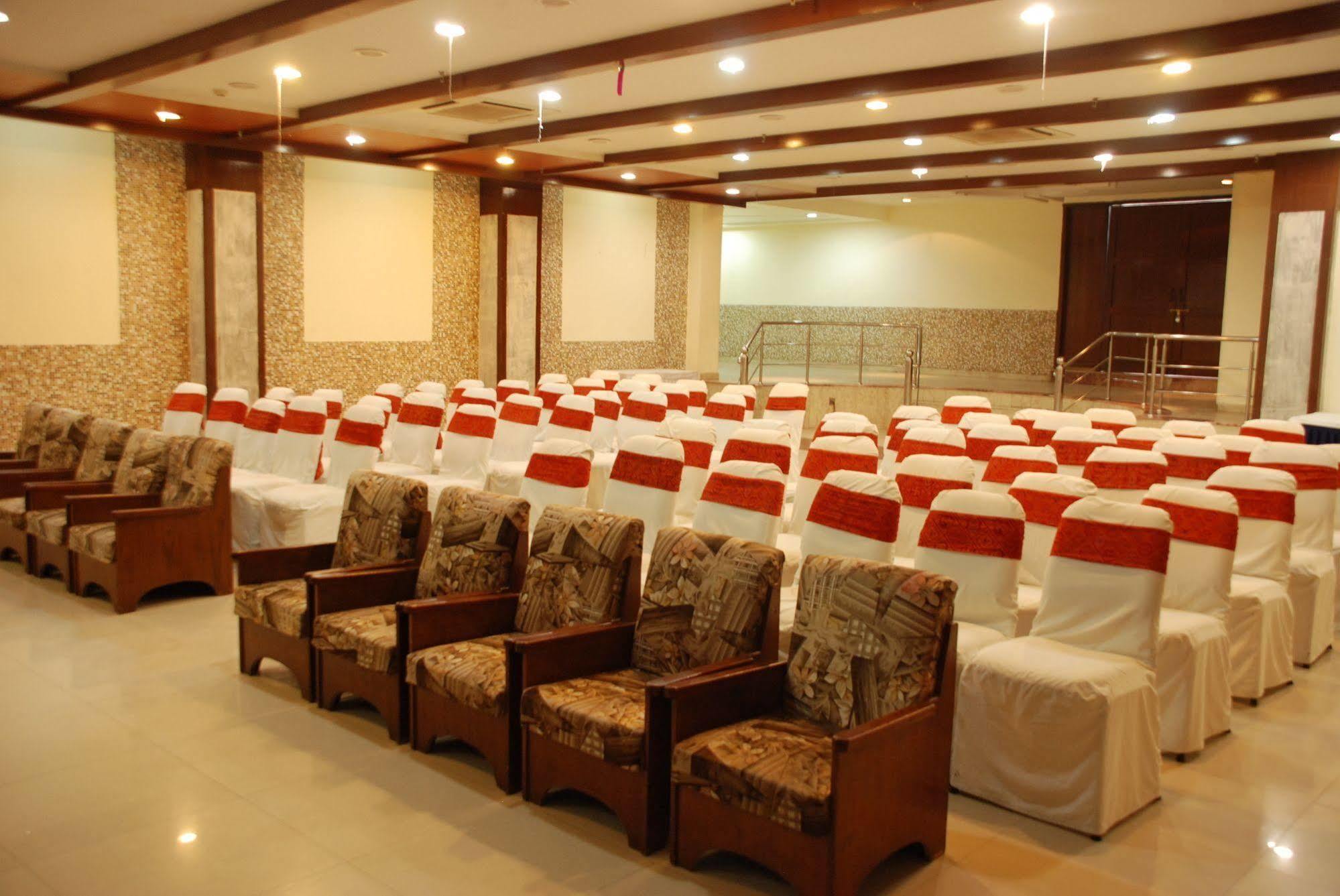 Hotel Ganga Ratan Agra  Buitenkant foto