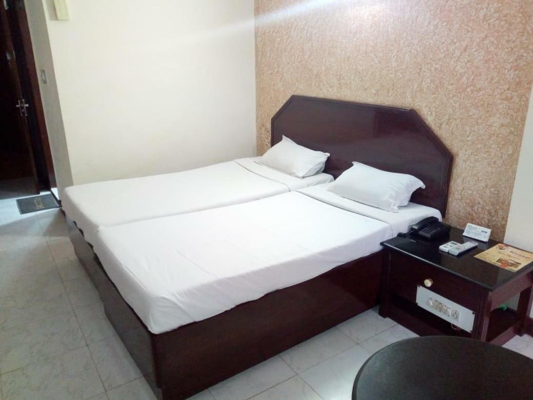 Hotel Ganga Ratan Agra  Buitenkant foto
